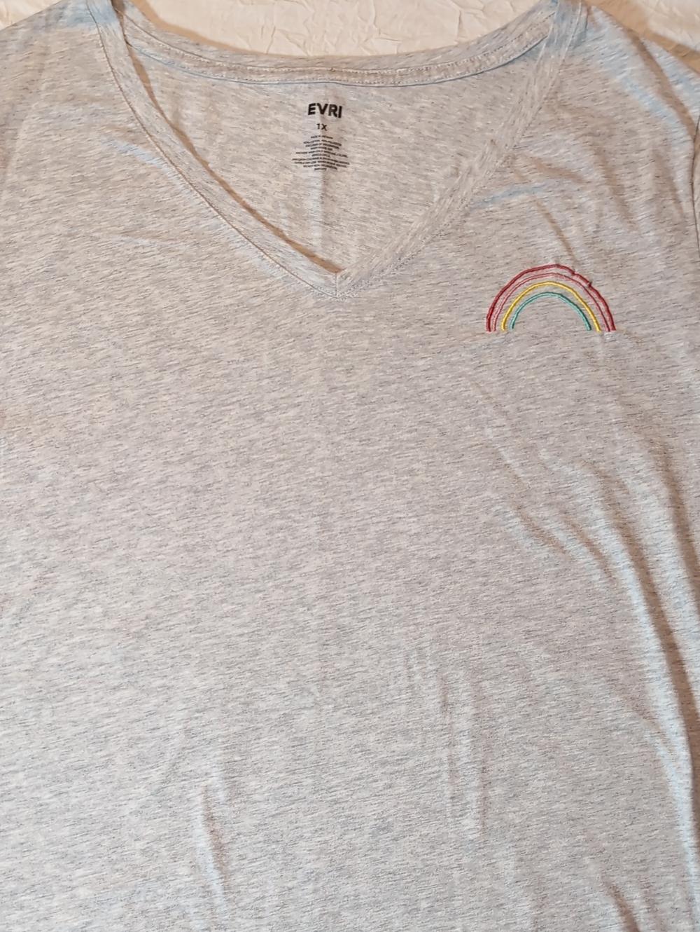 EVRI Light Gray V-Neck Tee with Small Rainbow Patch
